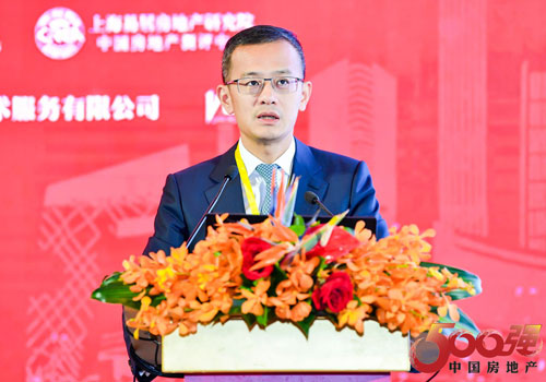 中国房地产测评中心主任、易居企业集团CEO 丁祖昱